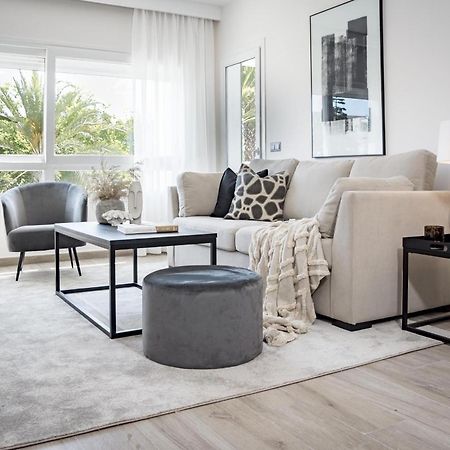 Pr - Stunning Flat Front Line Beach Puerto Banus Marbella Exteriér fotografie