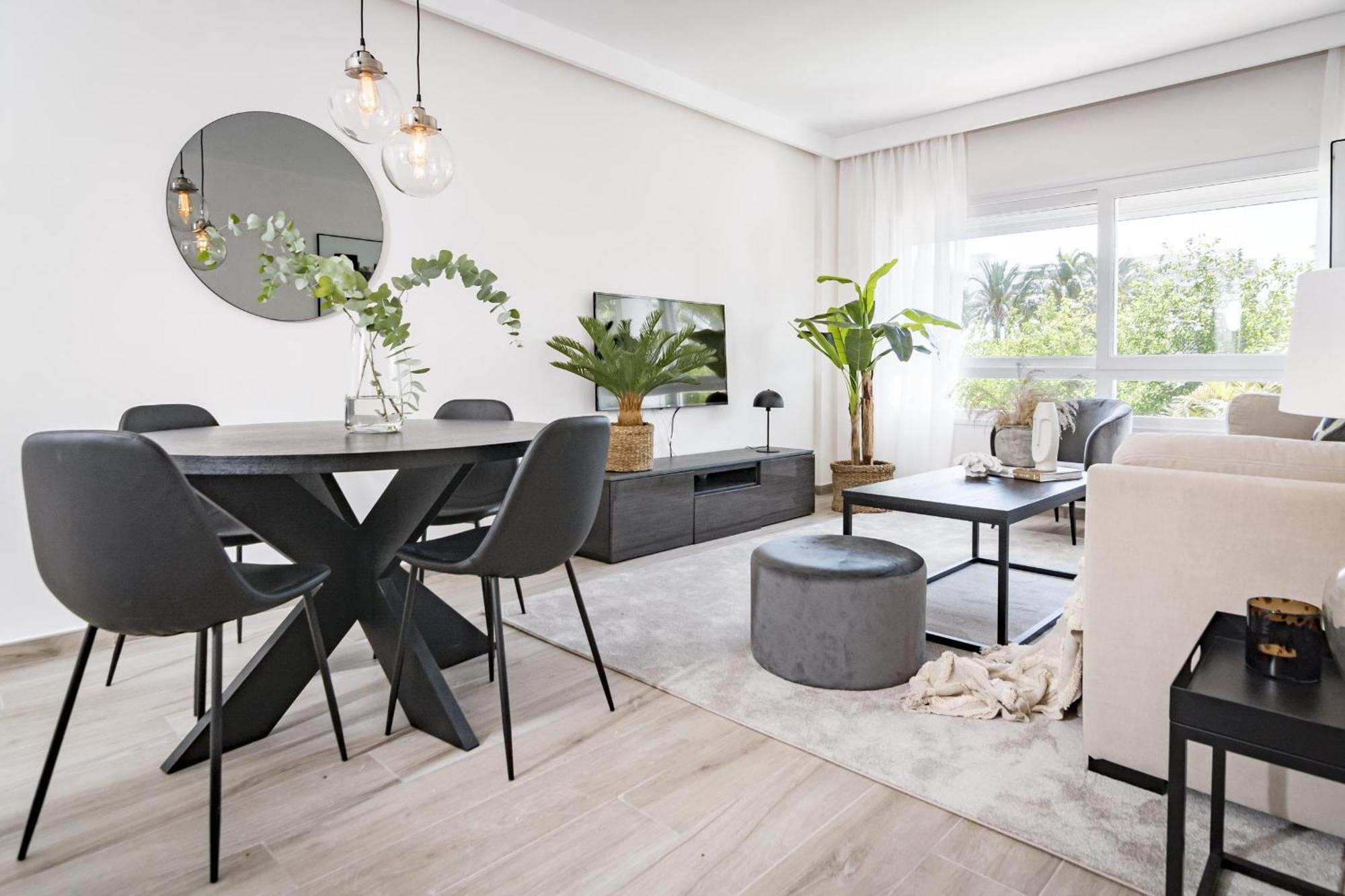 Pr - Stunning Flat Front Line Beach Puerto Banus Marbella Exteriér fotografie