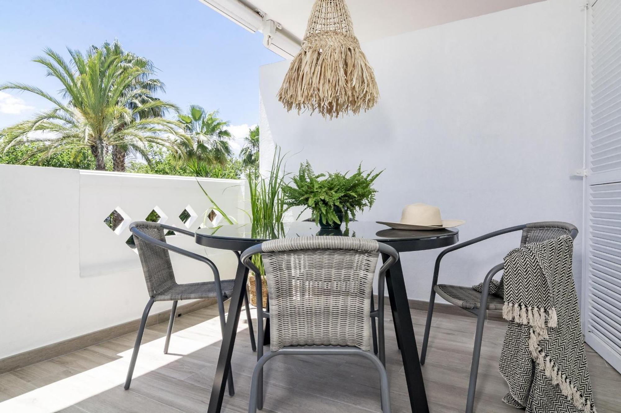 Pr - Stunning Flat Front Line Beach Puerto Banus Marbella Exteriér fotografie